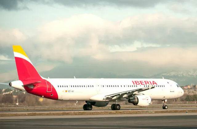 Iberia flexibiliza vuelos por estado de emergencia en Ecuador