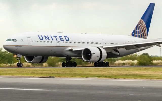 United cancela miles de vuelos con más de 200 mil sillas en cinco rutas